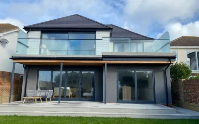Stunning Seafront Holiday Home right on the beach-East Wittering, United Kingdom
